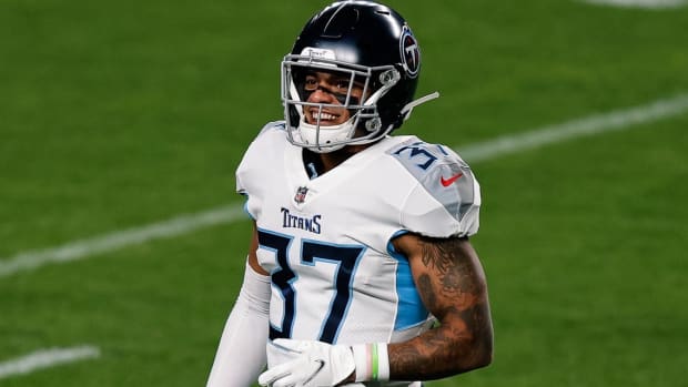 Tennessee Titans safety Amani Hooker (37) before the game against the Denver Broncos at Empower Field at Mile High.